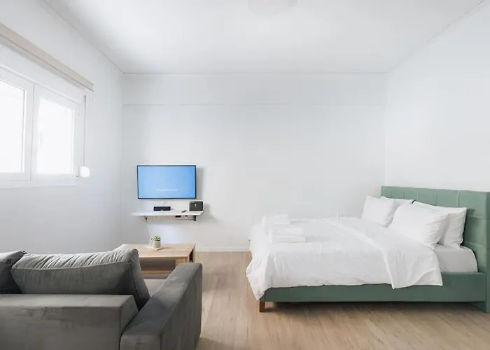 Modern Ground Floor Getaway