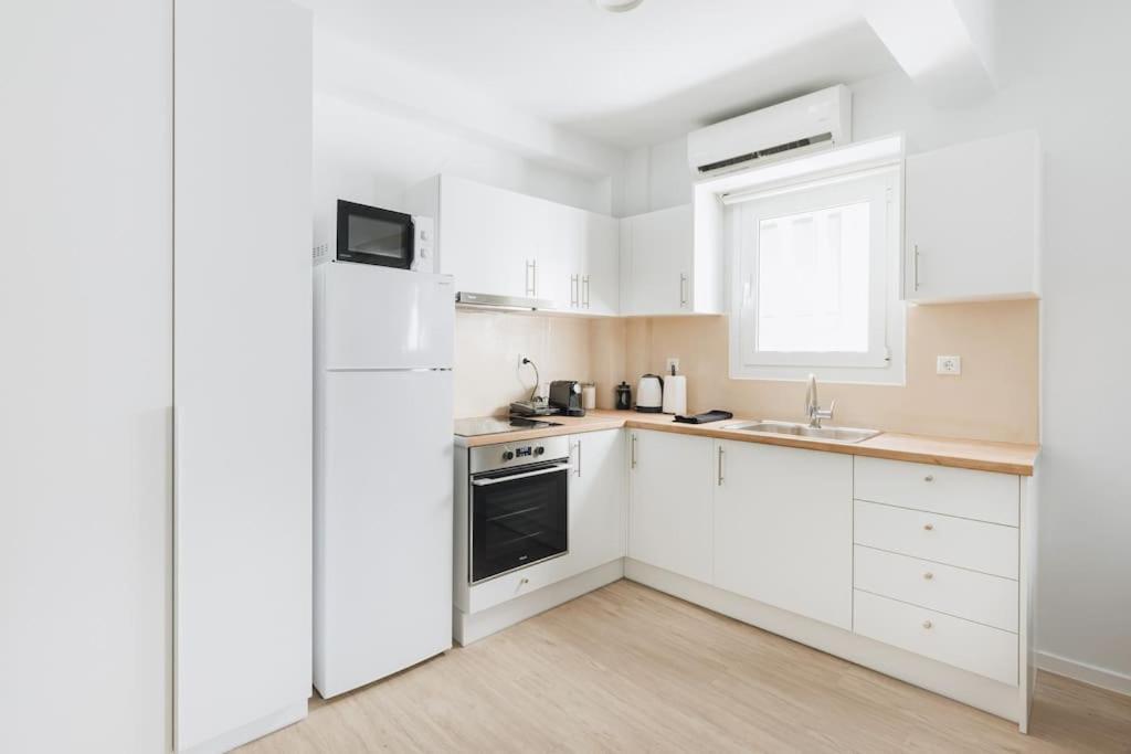Modern Ground Floor Getaway * Athen