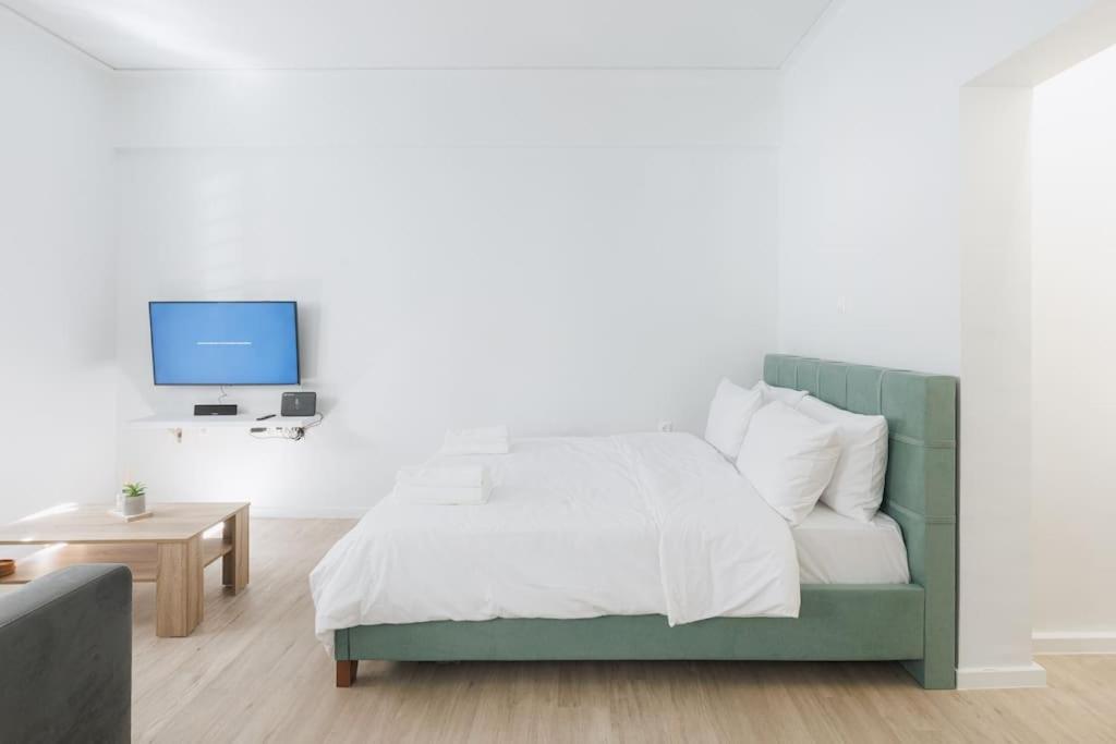 Modern Ground Floor Getaway 雅典